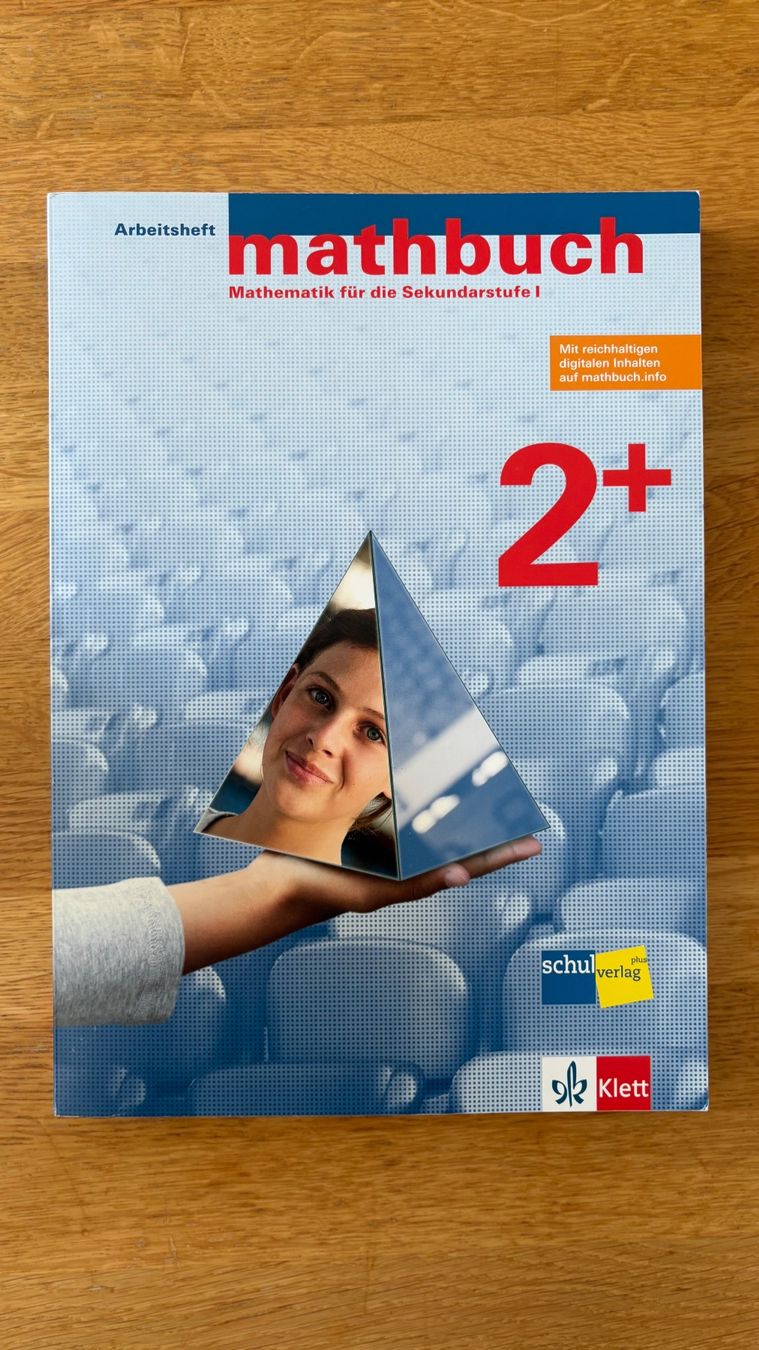 Livres: Mathbuch Arbeitsheft 2. Sek inkl. Lizenznummer – D'occasion à Bauma par Lieverd01