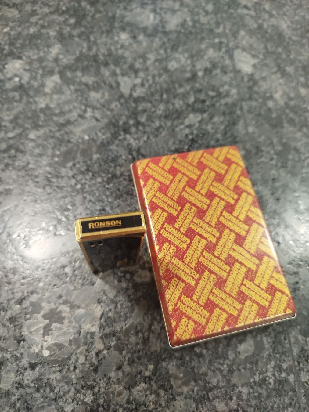 Ronson Accendini: Briquet Ronson Vintage, Japan – Usato da Genève venduto da Octo-puces 2