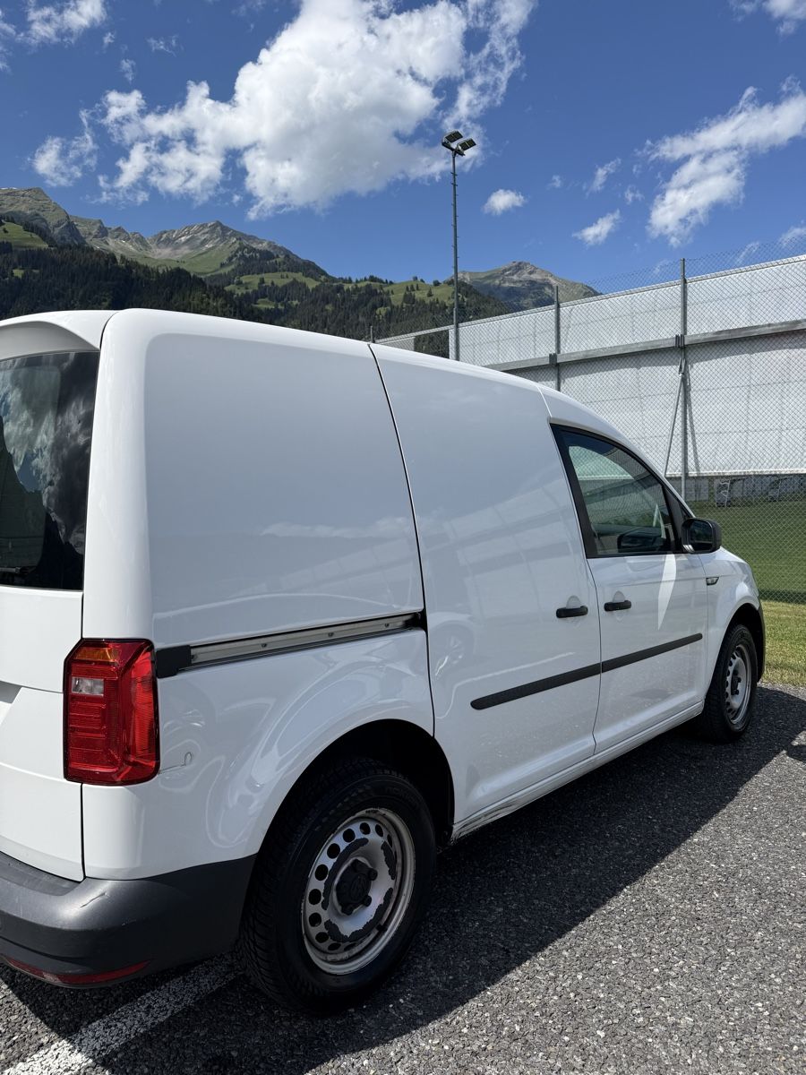 VW Veicoli commerciali: VW Caddy 1.0 TSI – Usato da Kandergrund venduto da kas.123 4