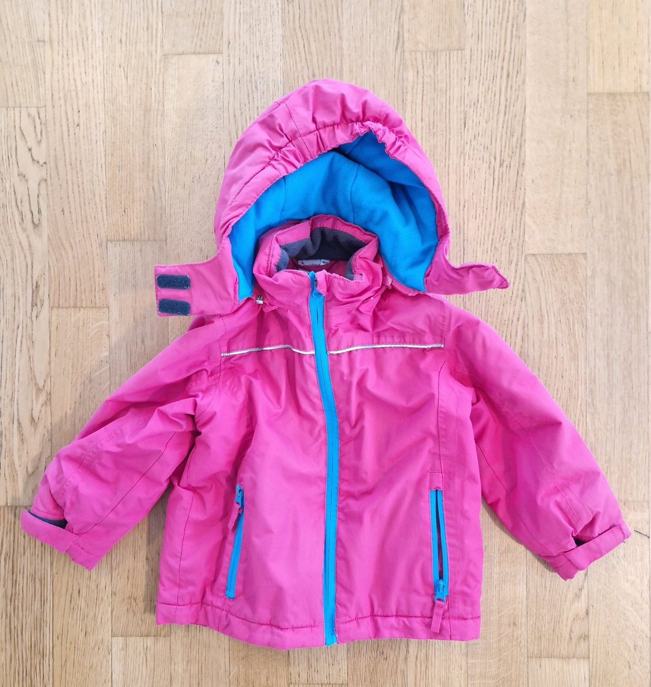 Giacche & Cappotti: Regenjacke/Winterjacke, Gr. 98/104 – Usato da Glattpark(Opfikon) venduto da dememora