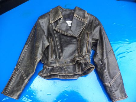 Black Box Lederjacke Gr. S - aber sehr klein geschnitten -