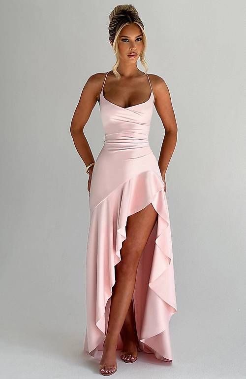 Vestiti: Maxi Dress Rosa – Usato da Pratteln venduto da Izabela._.