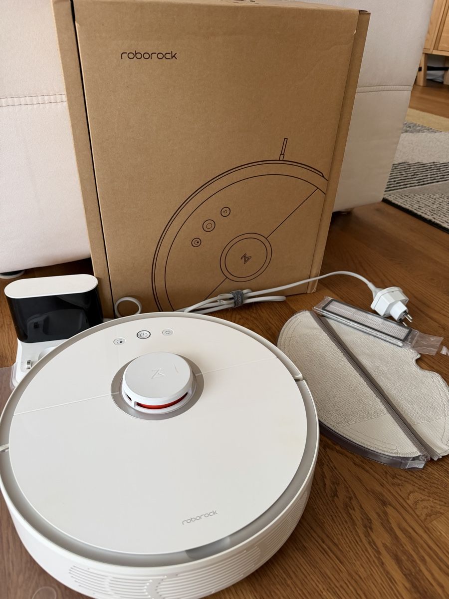 Roborock Staubsauger & Zubehör: Roborock S5 Saugroboter – Gebraucht aus Wettswil von _Hi_There