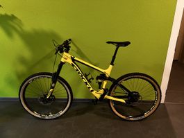 Stöckli Mountainbike vollgefedert gelb Grösse M