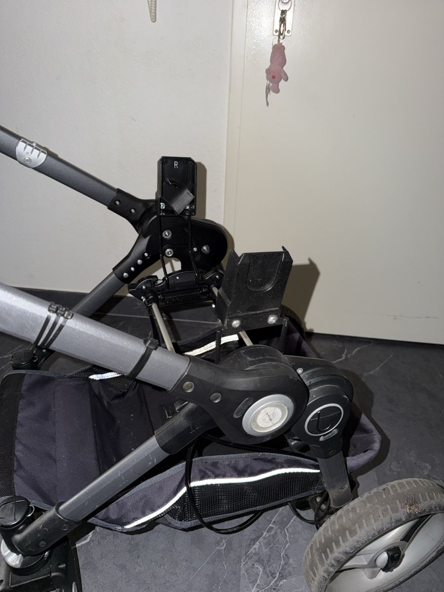 Teutonia Carrozzine: Teutonia Kinderwagen mit Handbremse – Usato da Füllinsdorf venduto da Pujdo545 4