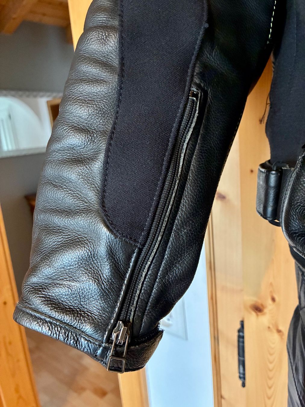 Dainese Lotti di vestiti: Töff Lederkombi Dainese VR46 – Usato da Felsberg venduto da Busla1 6