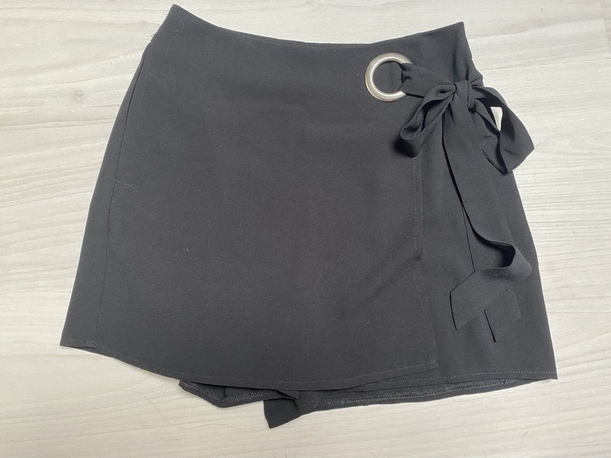 Dorothy Perkins Pantaloni: Shorts mit Jupeteil xs – Usato da Steckborn venduto da smilla70 2