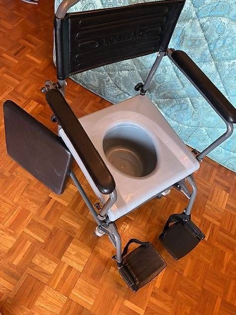 Sedie a rotelle: Comoda per anziani – Nuovo e nell'imballaggio originale da Lugano venduto da seb_5vxr 1