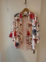 Kimono mit Blumenmuster Grösse M neuwertig
