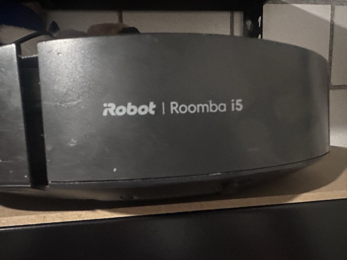Aspirapolveri & Accessori: Saugroboter iRobot Roomba i5 mit Ladestation – Difettoso da Blumenstein venduto da Thunerin_1987 2