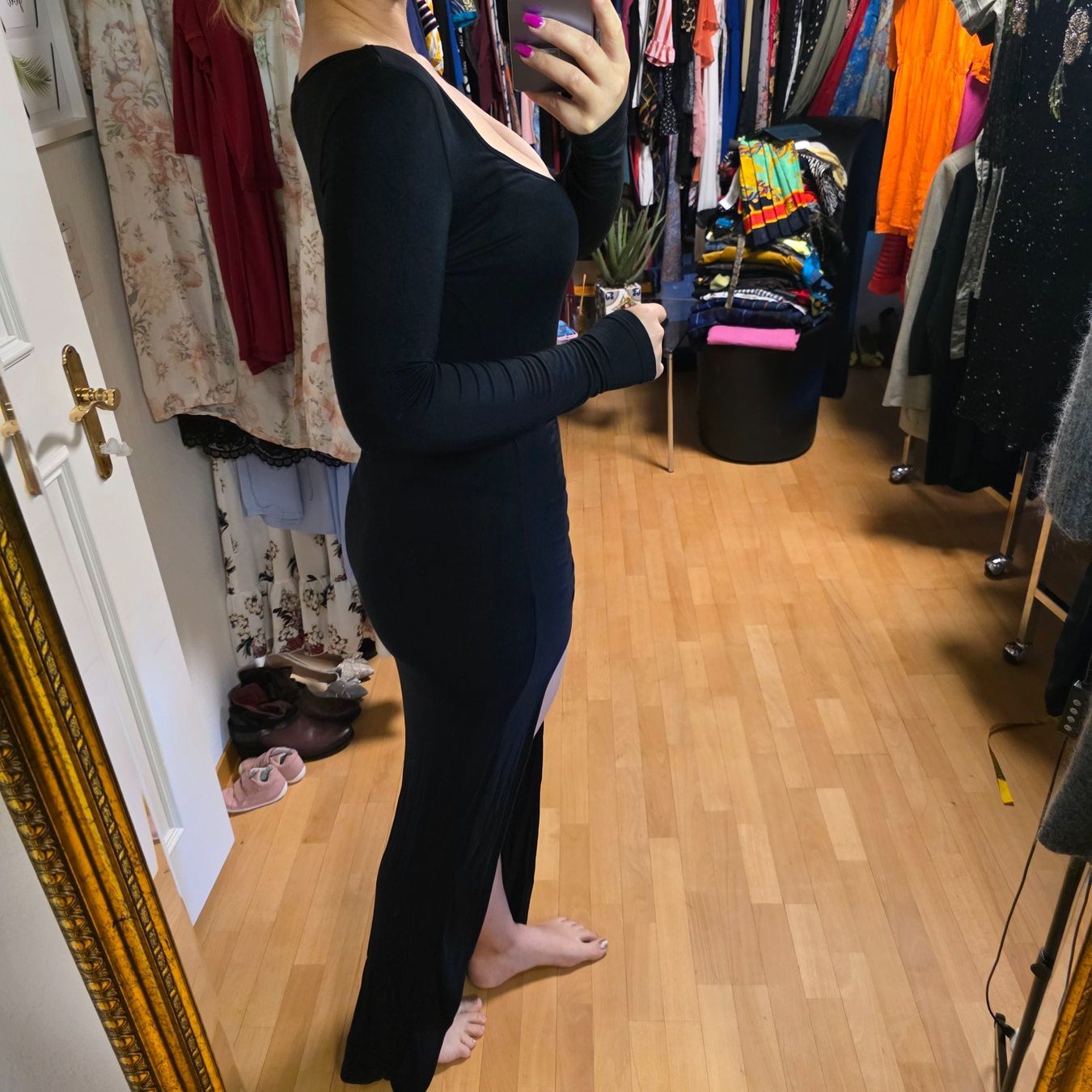 Shein Kleider: Schwarzes, elegantes Maxikleid mit Schlitz, Grösse M – Gebraucht aus Wald ZH von CapLux 1