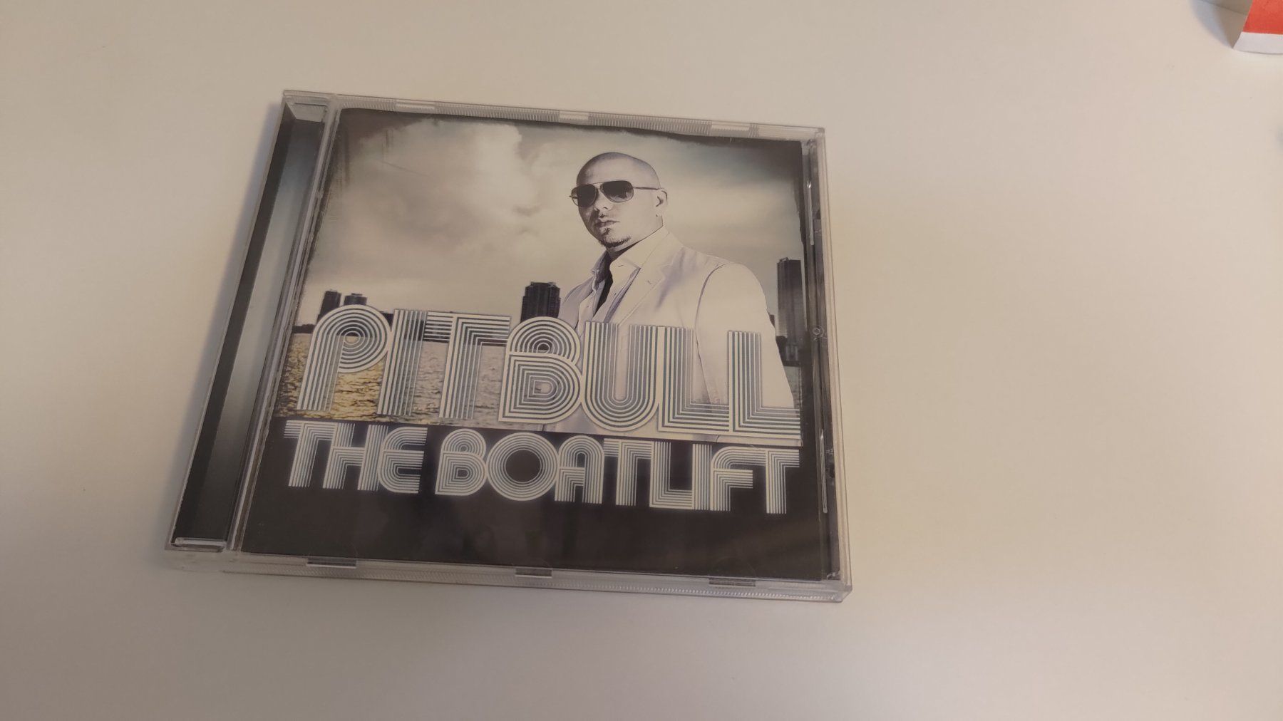 CD: CD Pitbull The Boatlift ab 1.- – Usato da Dörflingen venduto da anubis-grahl