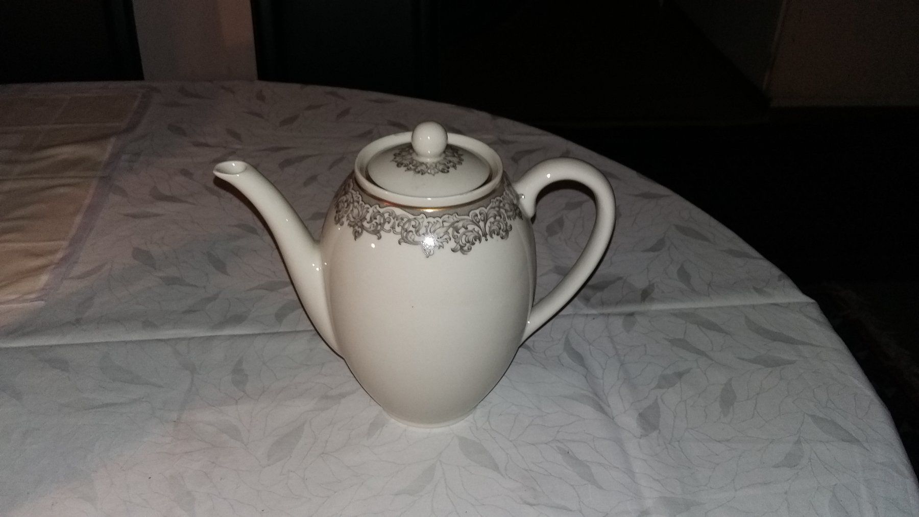 Set di piatti: 1947 Swiss Langenthal Kaffeset – Usato da Bern venduto da Imamrashed 2