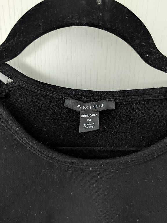 Pullover & Sweatshirts: Black Sweatshirt M – Gebraucht aus Erschwil von andora00 1