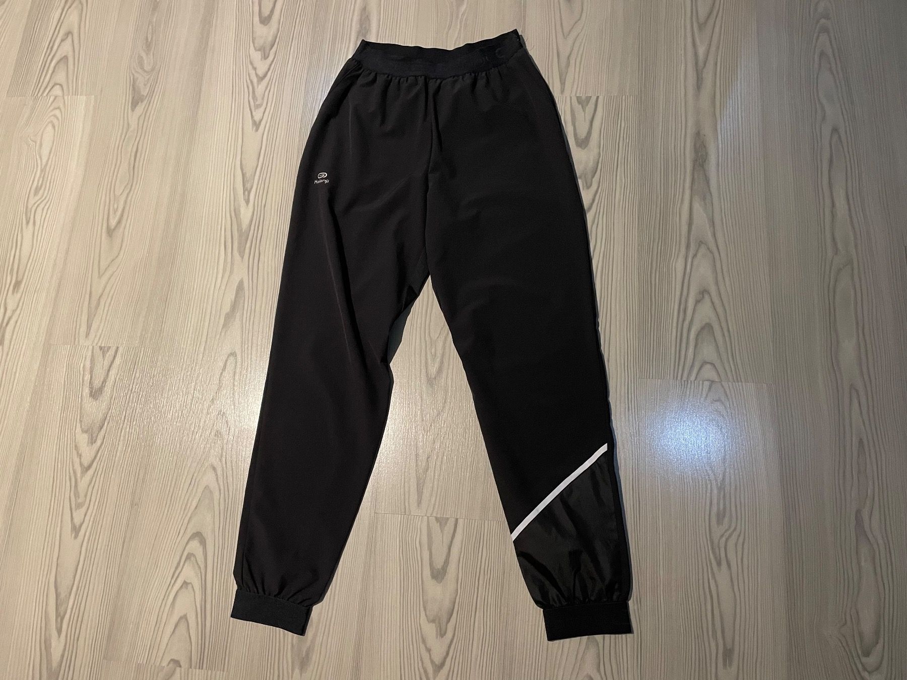 Decathlon Pantaloni: Sporthose – Usato da Freienwil venduto da weberjoel