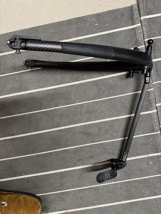 Tailfin Pannier rack (Carbon) and matching Aerobag (Gebraucht) in Basel ...