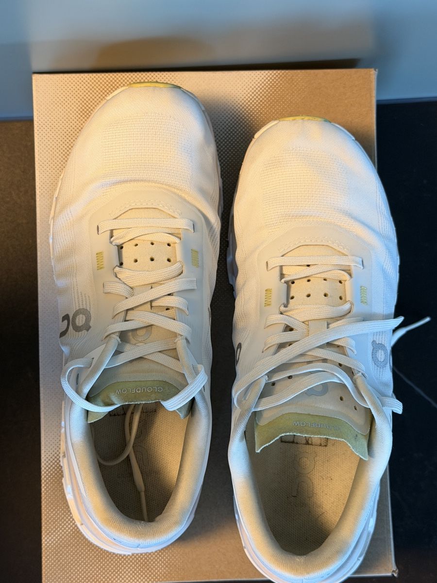 On Scarpe da donna: On cloud  No 38 – Nuovo (secondo la descrizione) da Bern venduto da par_d25j 2