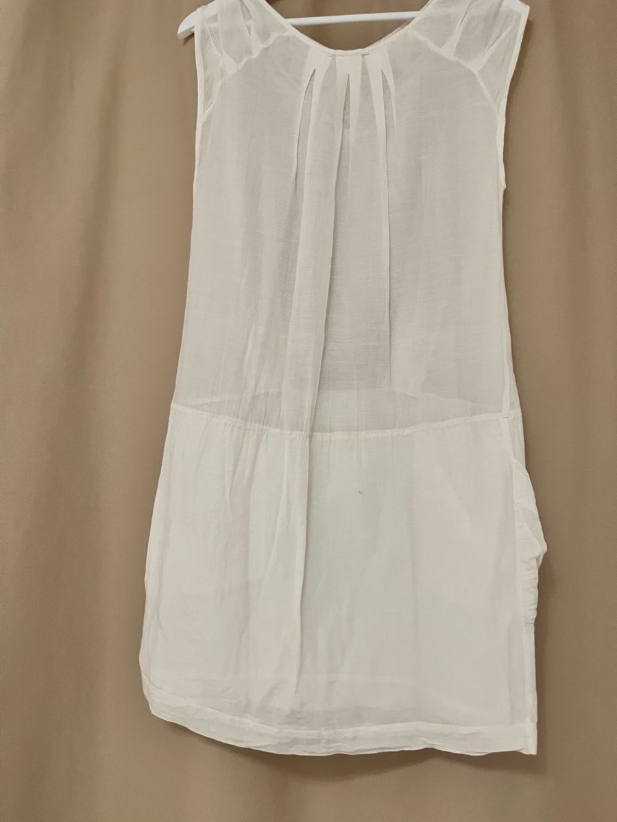 Sandro Robes: Robe Sandro blanche taille 1 très bon état – D'occasion à Givrins par sab_k2f9 2