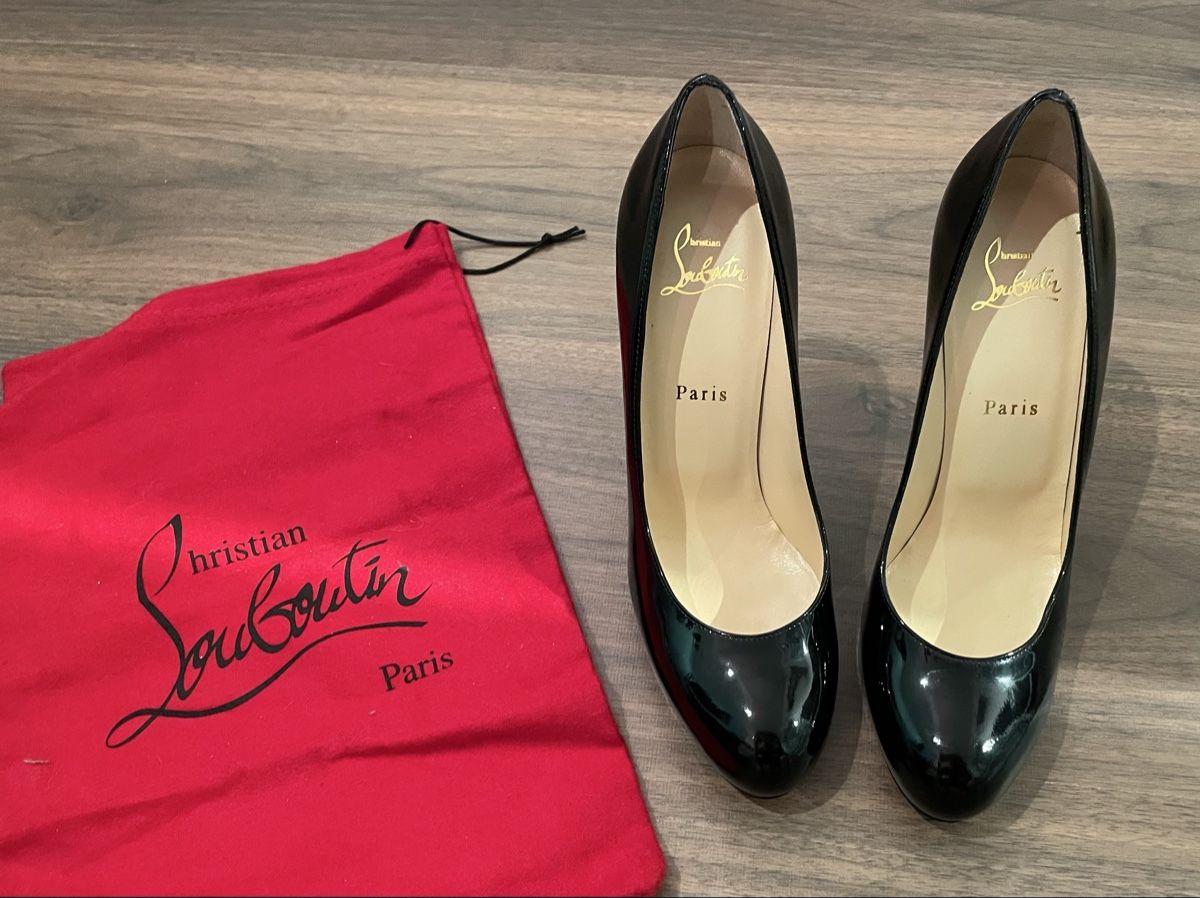 Christian Louboutin Scarpe da donna: Christian Louboutin Grösse 39.5 – Nuovo (secondo la descrizione) da Nussbaumen AG venduto da kisha28