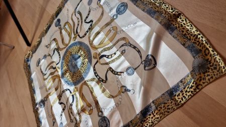 Schickes tuch, Leo-Print, Gold, Vintage Style