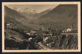 Andermatt, Ortsansicht mit Berglandschaf