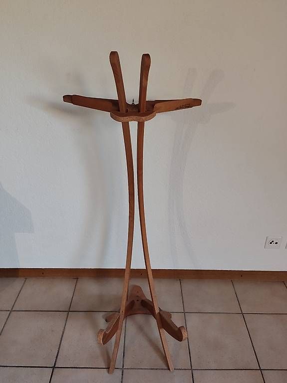 Strumenti musicali: Lutrin et support pour violoncelle – Usato da Morges venduto da Tanguy_S 1