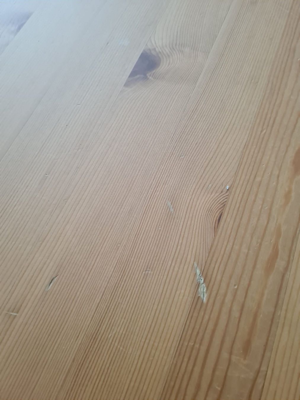 Ikea Tavoli: Couchtisch Holz mit Ablage guter Zustand – Usato da Dietikon venduto da cyr_zcm8 4