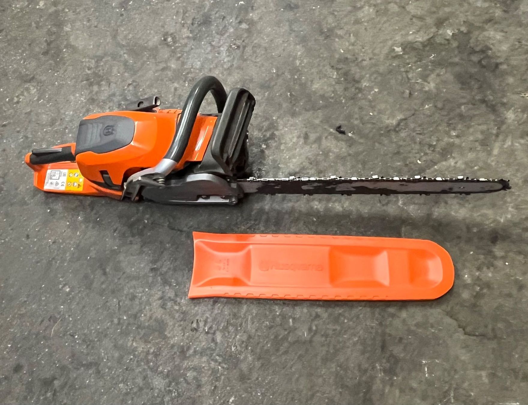 Husqvarna Scies: Husqvarna 564xp – D'occasion à Ilanz par Rudis0 1