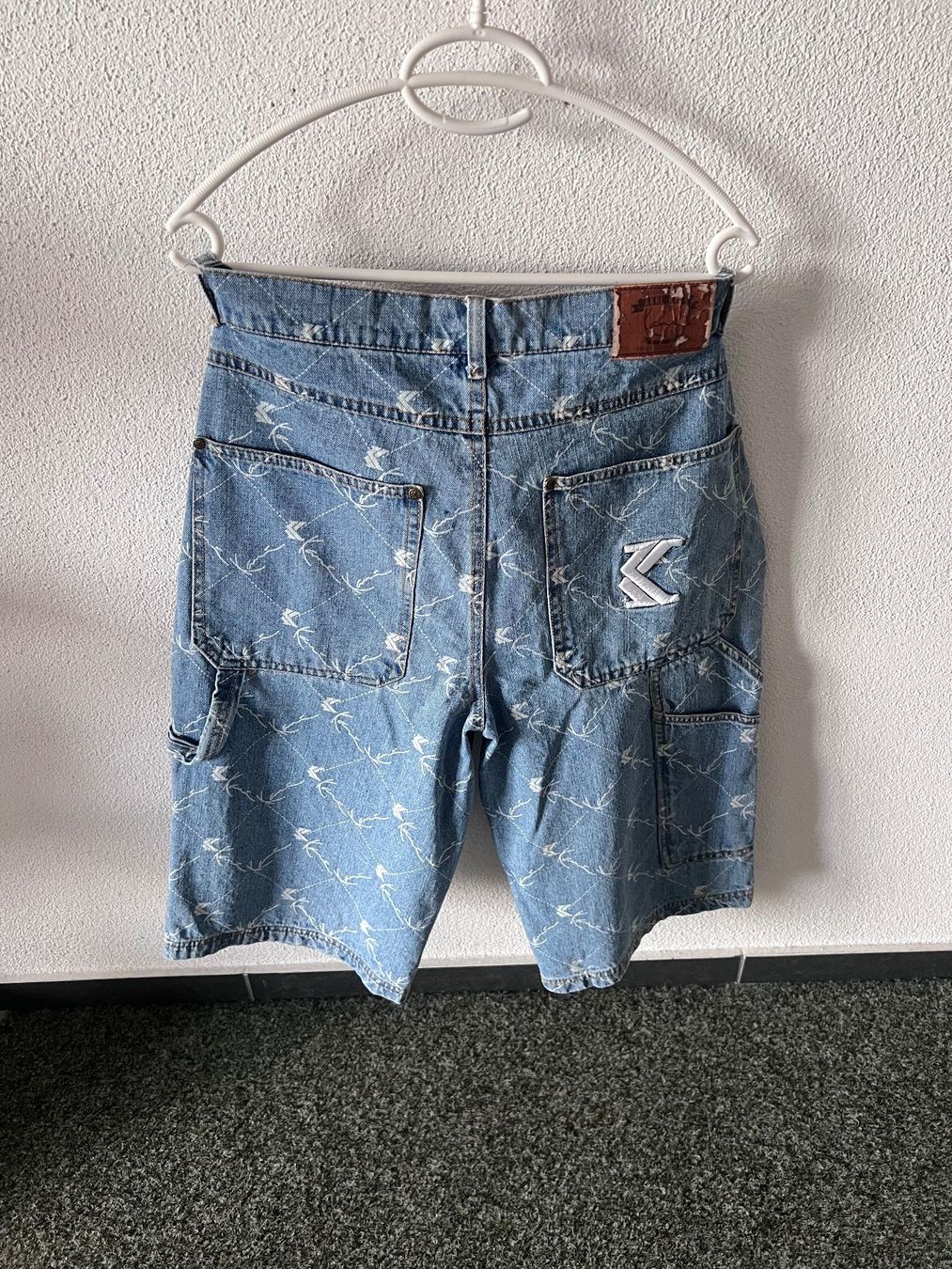 Pantaloni: Karl Kani Jorts S – Usato da Frauenfeld venduto da isa_9cy7 3