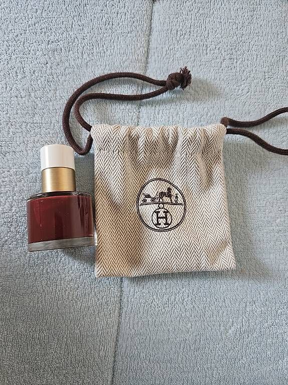 Smalto per unghie: Hermès Nagellack  original, mit Staubbeutel – Usato da Zürich venduto da Elena231