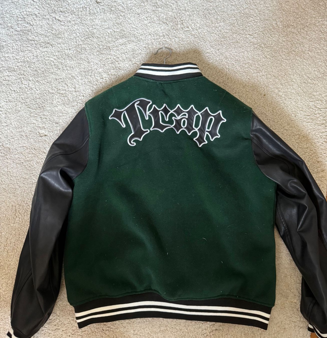 Giacche: Green Bomber Jacket - Trap – Nuovo (secondo la descrizione) da Villars-sur-Ollon venduto da rom_852b 1