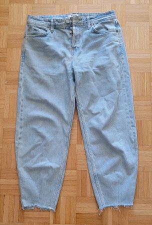 Jeans hellblau weit geschnitten Grösse 32/30 gebraucht