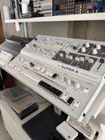 UDO Audio Super 6 Polyphonic Synthesizer mit Deckel