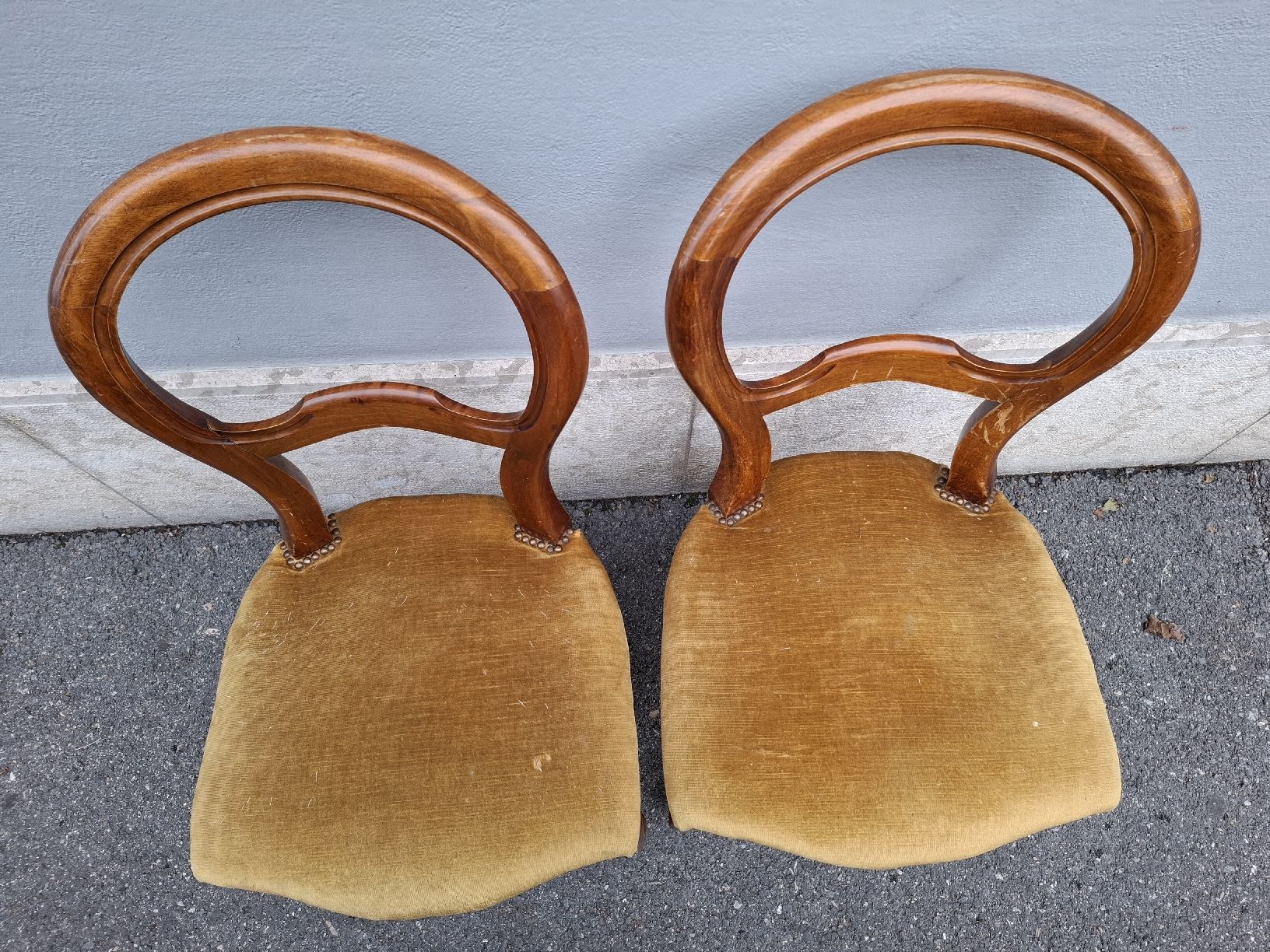 Stühle: Chaises anciennes – Gebraucht aus Neuchâtel von Grandloupblanc 1