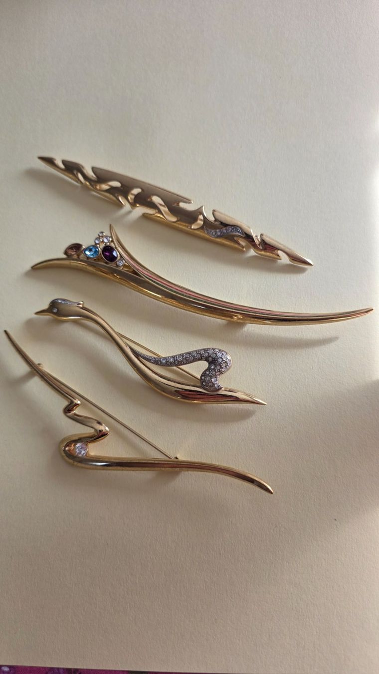 Pierre Lang Spille & Fermagli: 4 Pierre Lang Broschen – Usato da Wittenbach venduto da rose_rosi