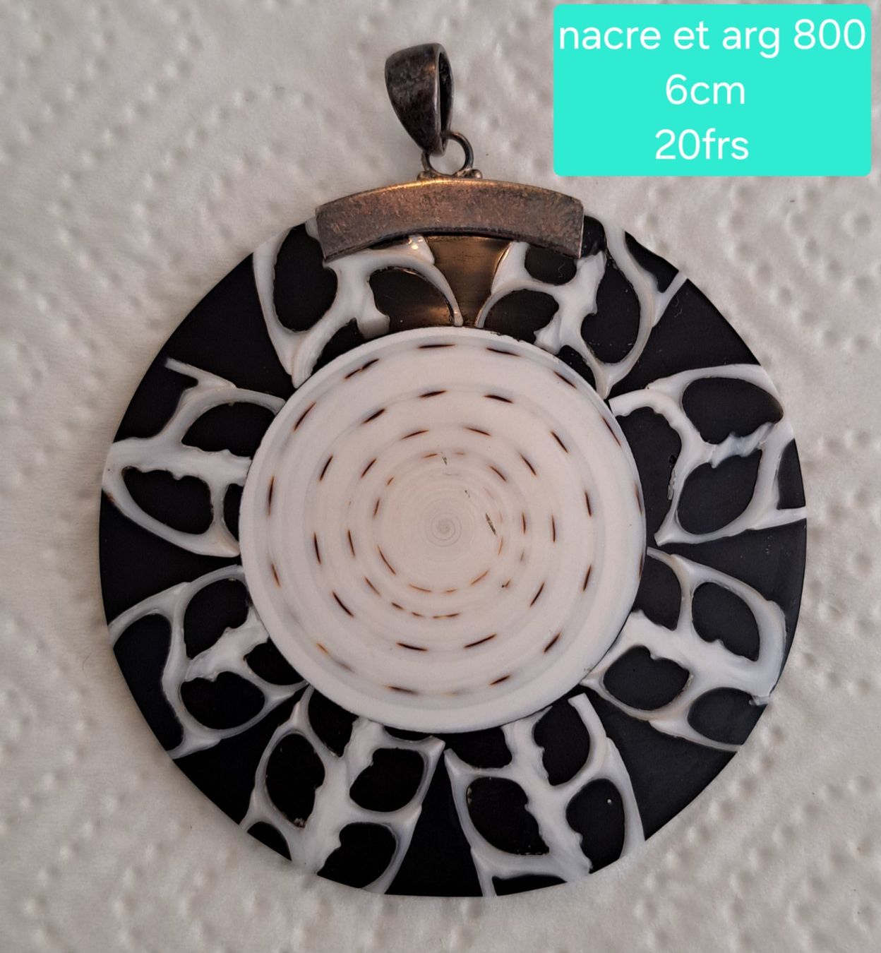 Ciondoli: Pendentif nacre et argent 800 – Usato da Biel/Bienne venduto da raf_2yqq