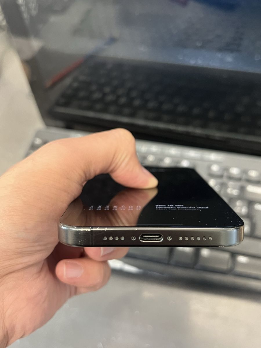 Apple Portables: Iphone 15 pro max 256gb - Schwarz – D'occasion à Bassersdorf par jas_dj7r 4