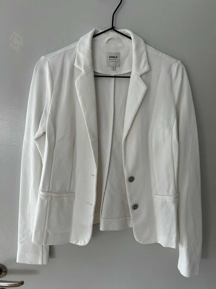 Only Jacken: Blazer Only – Gebraucht aus Zürich von del_2dkl