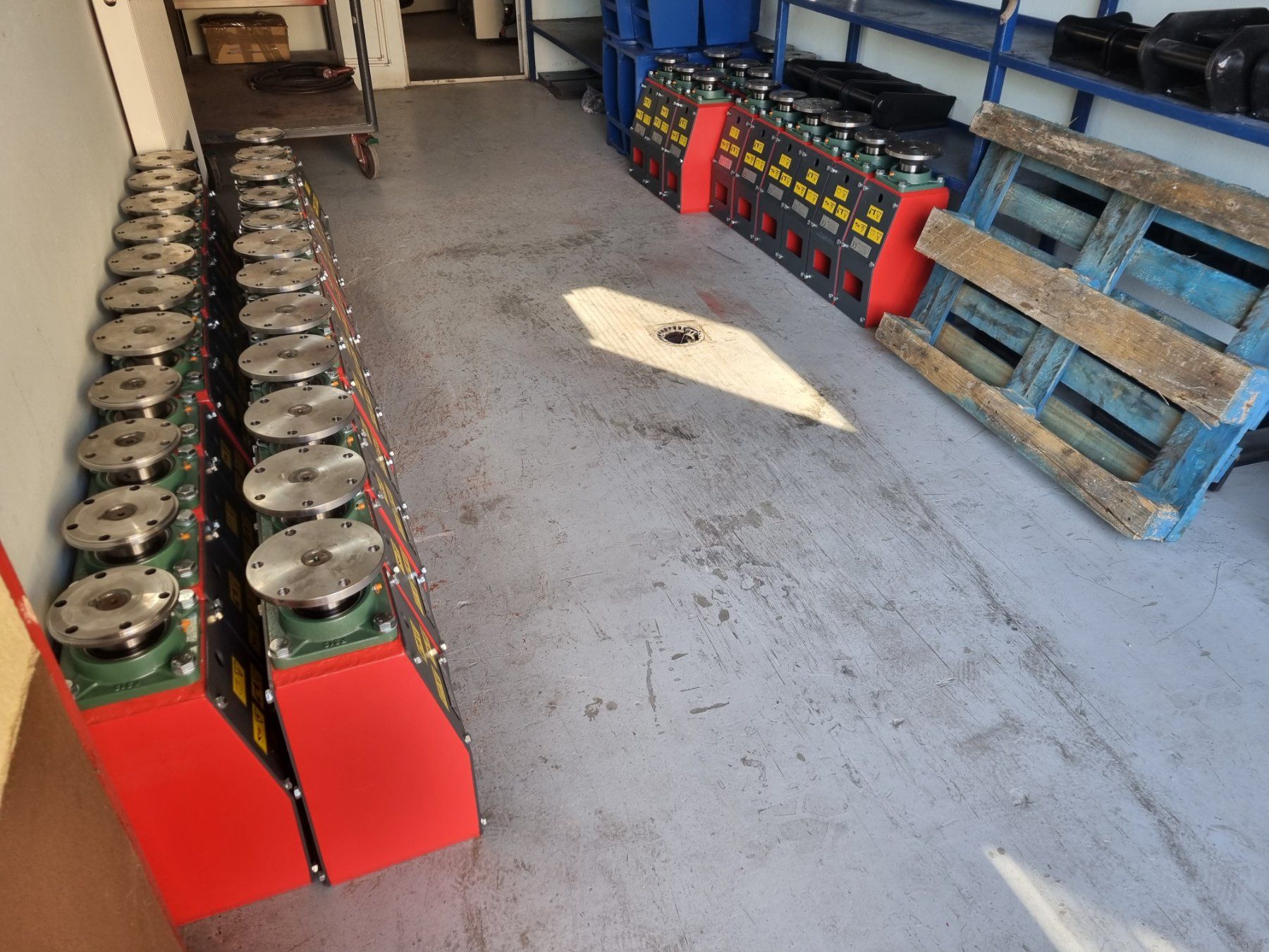 Escavatori: Triebwerk Erdbohrer Kegelspalter Bagger – Nuovo e nell'imballaggio originale da Les Ponts-de-Martel venduto da SpalterRobert 2