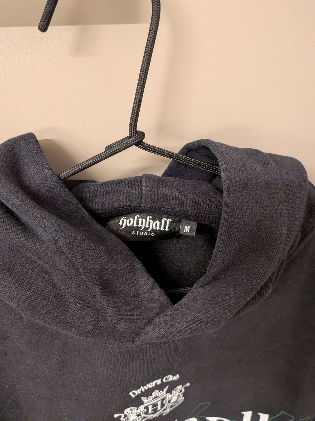 Pulls & Sweat-shirts: Holyhall Studio Kapuzenpullover schwarz Grösse M – D'occasion à Staffelbach par dh5053 2