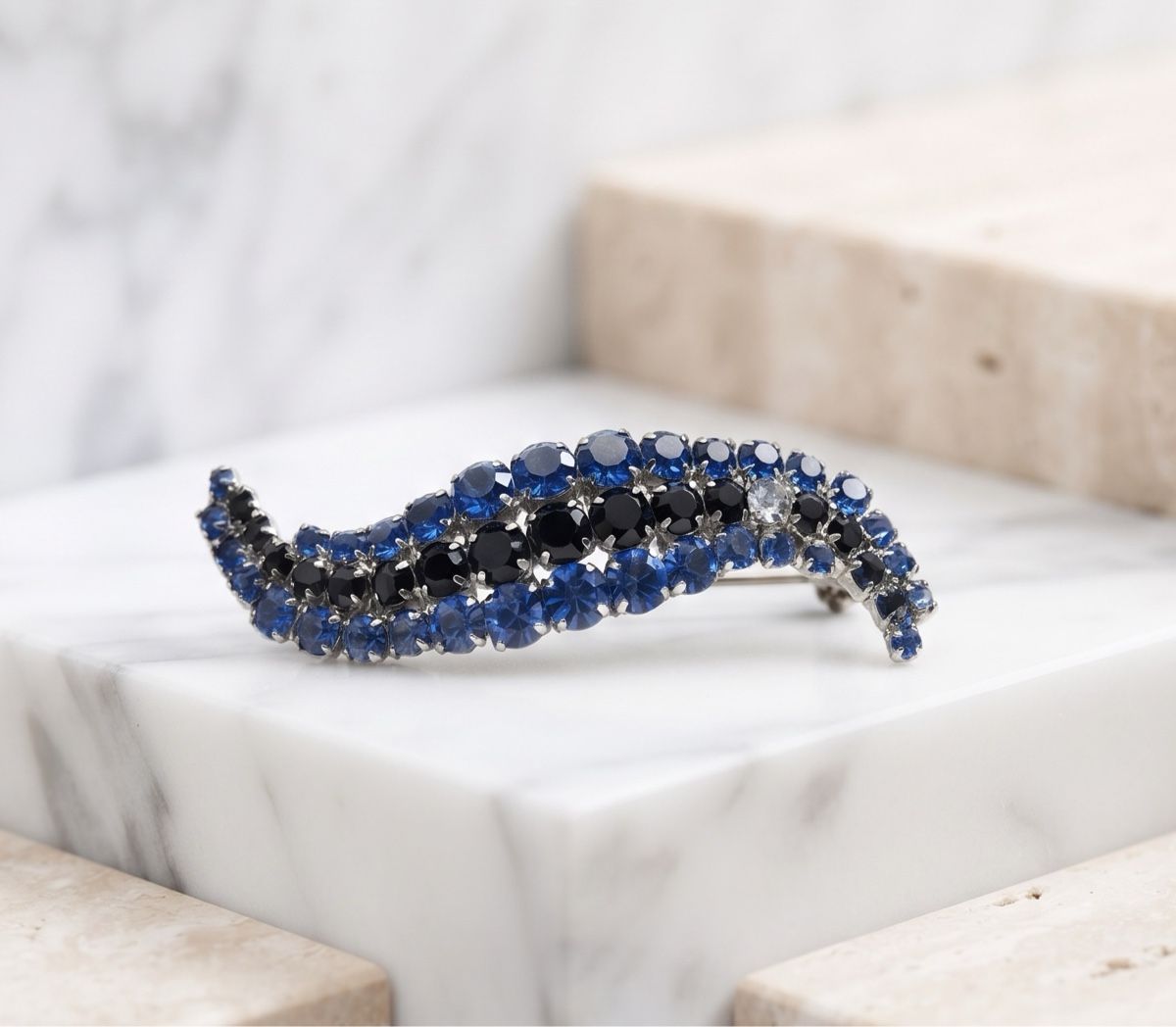 Spille & Fermagli: Wonderful rhinestone brooch – Usato da Forch venduto da ays_5lbc