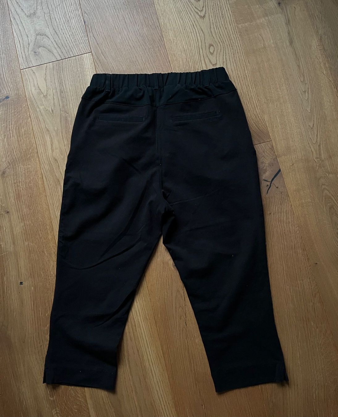 Pantaloni: Kaffe Capri Hose / Kurze Hose, M – Usato da Sax venduto da _Kornblume_ 1