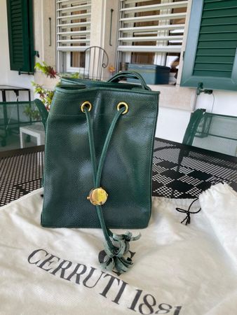 Très joli sac à main Cerruti 1881 en cuir vert foncé