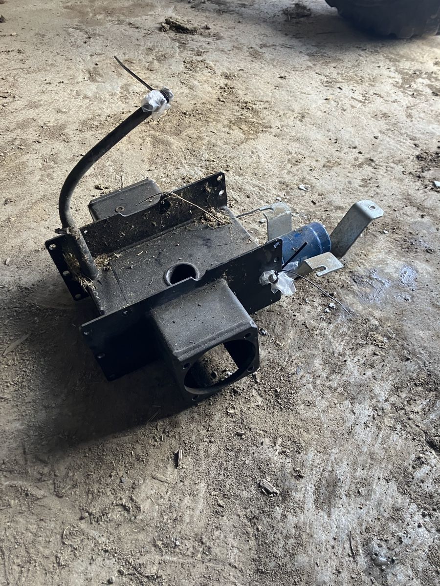 Bucher Tutte le macchine: Öltank chassis von bucher elite 9 motormäher – Usato da Bigenthal venduto da xfighter27 1