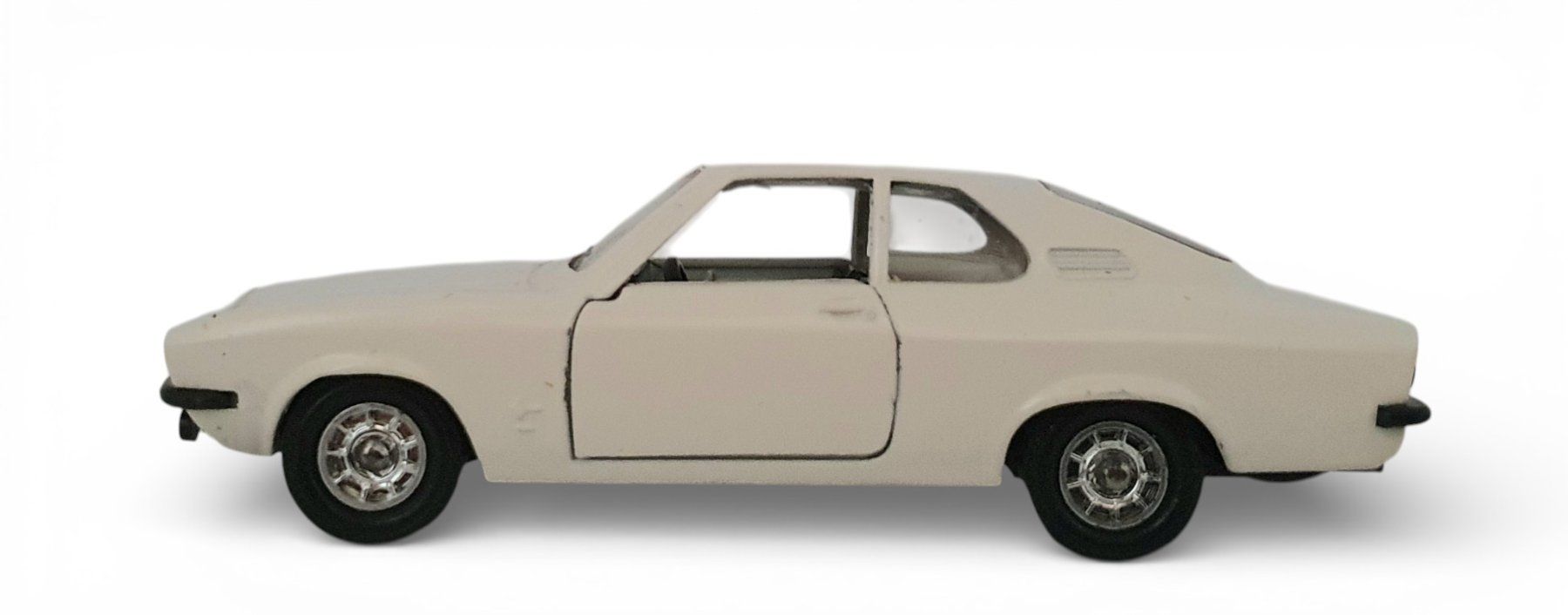 Solido Modellini d'auto: SOLIDO  Opel Manta 1900SR – Usato da Flawil venduto da RoverVitesse 1