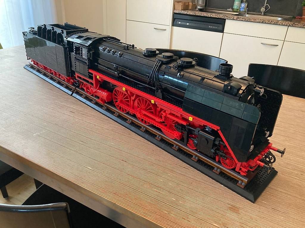 Modellini di ferrovie: Display Dampflokomotive Baureihe 01 1:18 – Usato da Thalwil venduto da Pwelten