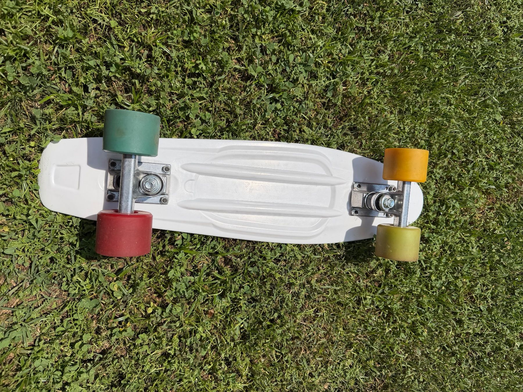 Penny Skateboards Skateboards: 2 Penny Board weiss und grün – Gebraucht aus Cugnasco von tizianaq 2