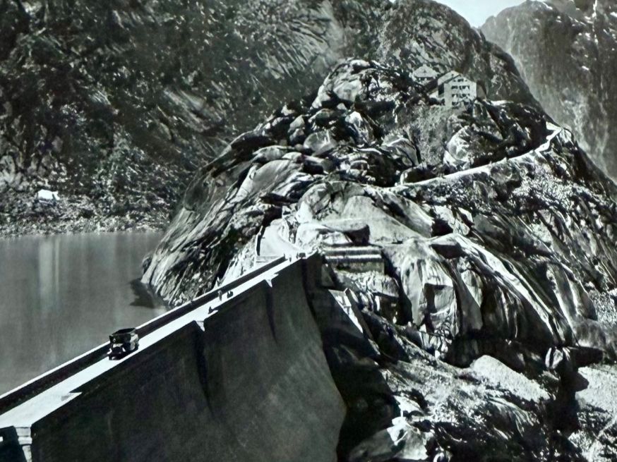 Cartoline postali: AK: Grimsel Hospiz - Grimselsee – Usato da Lutry venduto da Ediego 1