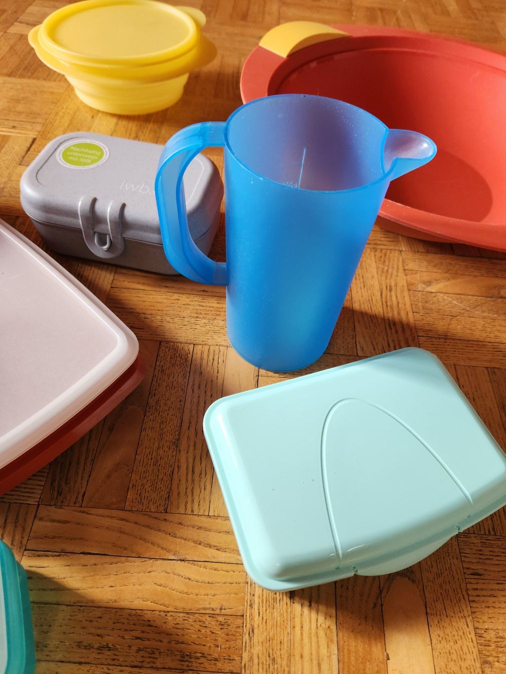 Tupperware Behälter & Ähnliches: Tupperware Mehrteiliges Set – Gebraucht aus Gstaad von Meiel2020 5