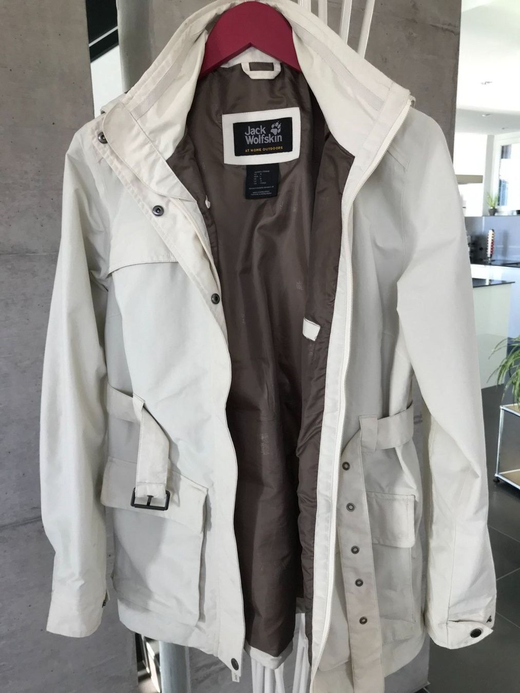Jack Wolfskin Giacche: Jack Wolfskin Jacke beige – Usato da Wisen SO venduto da Ihunter 2